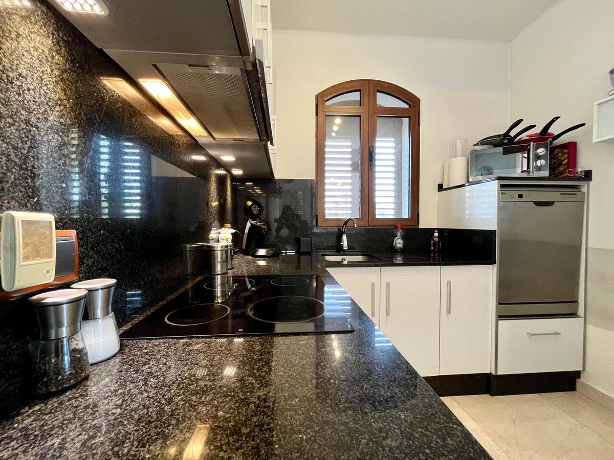 4 Bed Townhouse for sale in Villamartin Costa Blanca, Alicante, Spain