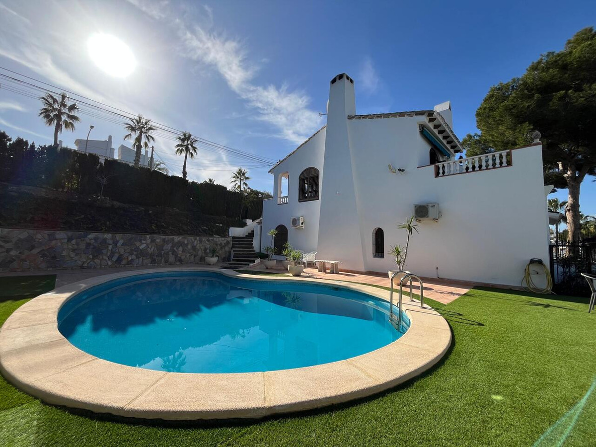 4 Bed Townhouse for sale in Villamartin Costa Blanca, Alicante, Spain