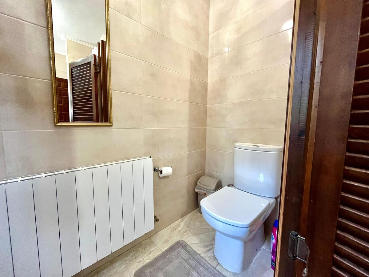 4 Bed Townhouse for sale in Villamartin Costa Blanca, Alicante, Spain