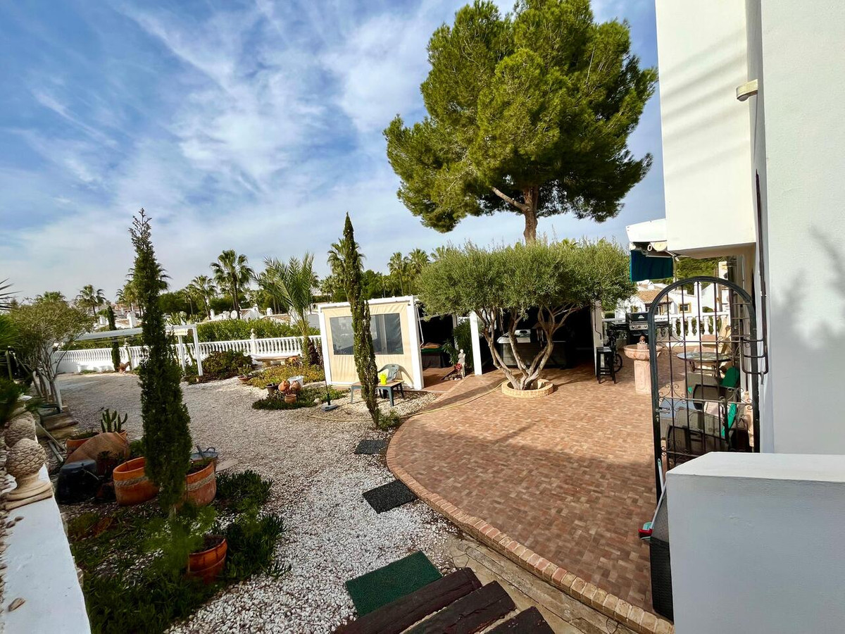 4 Bed Townhouse for sale in Villamartin Costa Blanca, Alicante, Spain