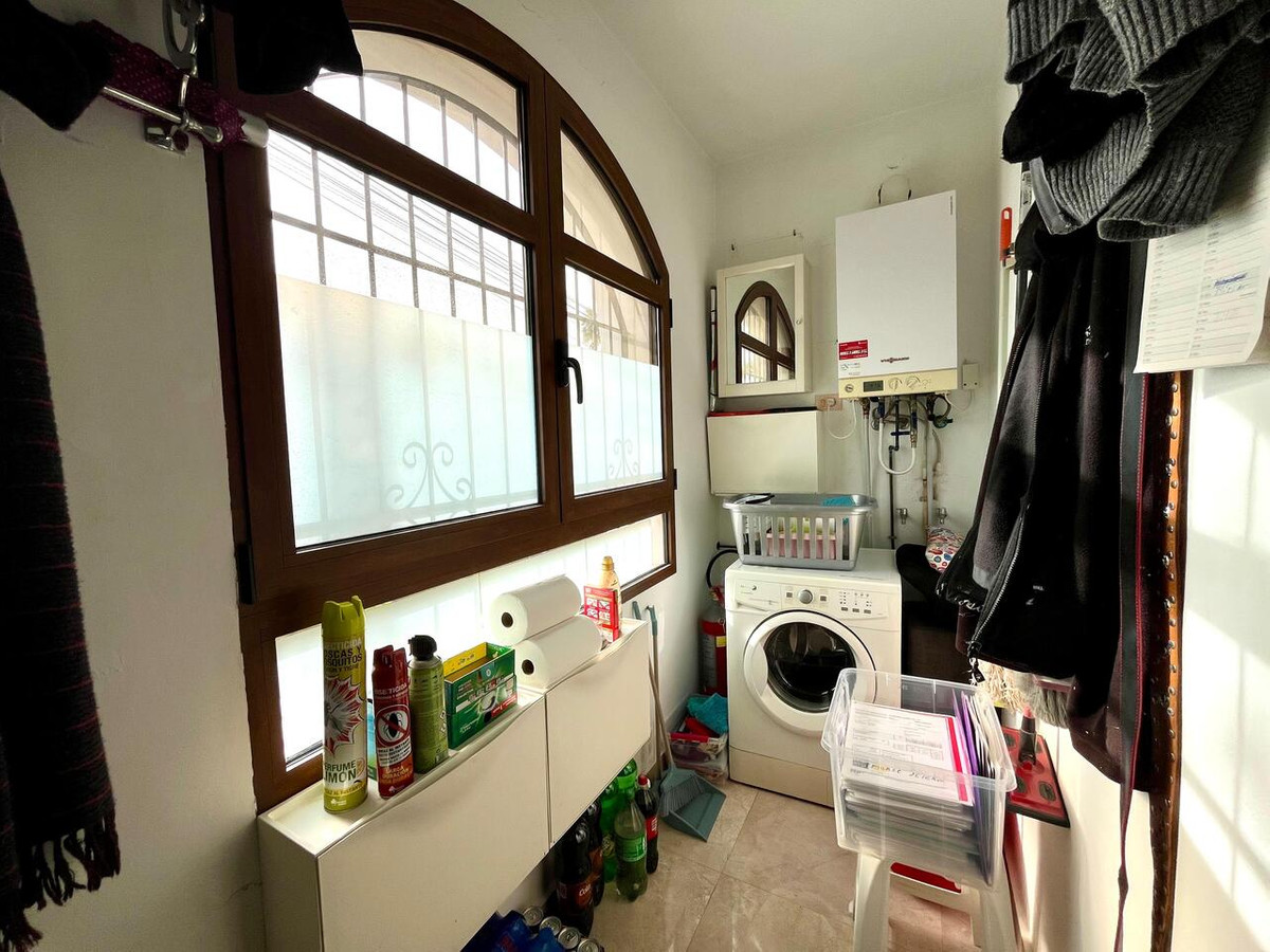 4 Bed Townhouse for sale in Villamartin Costa Blanca, Alicante, Spain
