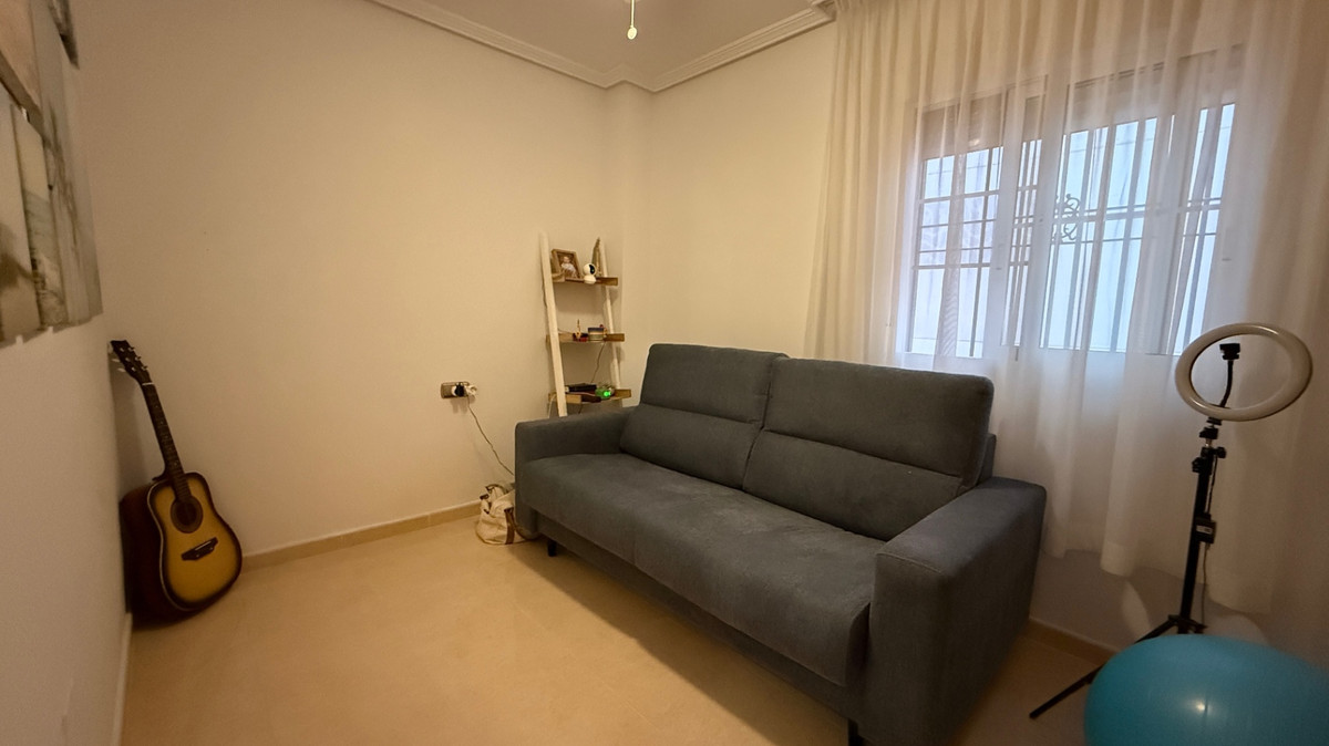 Se vende Apartamento Planta Baja de 2 dormitorios en Costa Blanca, Alicante, España