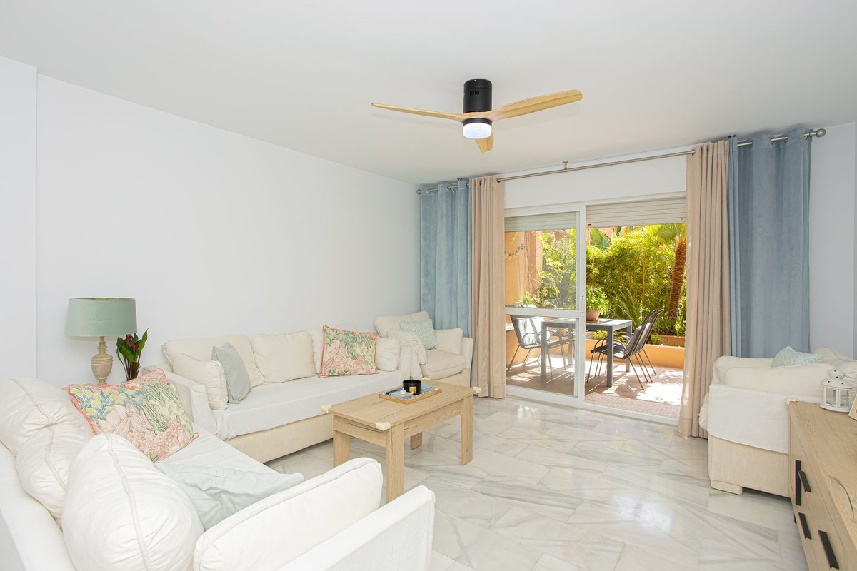 2 Bed Apartment for sale in The Golden Mile Costa Del Sol, Málaga, Spain