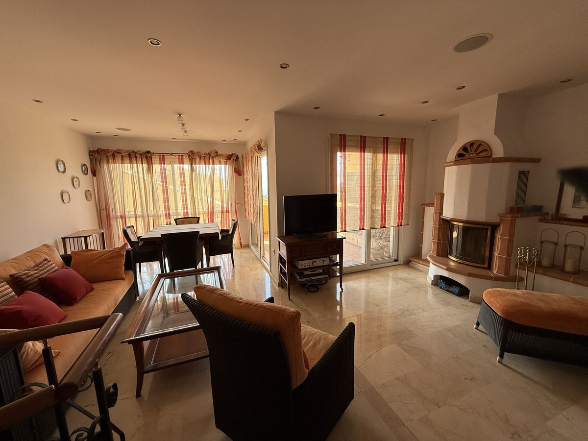 4 Bed Townhouse for sale in Elviria Costa Del Sol, Málaga, Spain