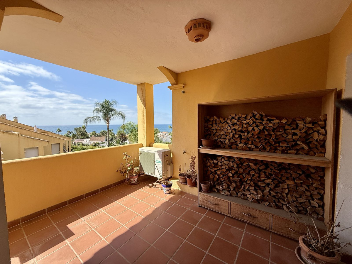 4 Bed Townhouse for sale in Elviria Costa Del Sol, Málaga, Spain