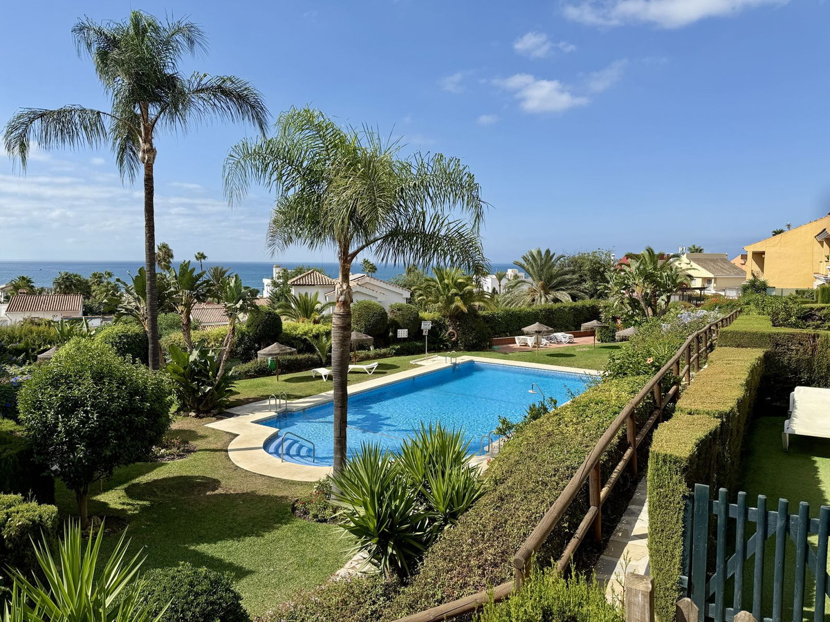 4 Bed Townhouse for sale in Elviria Costa Del Sol, Málaga, Spain