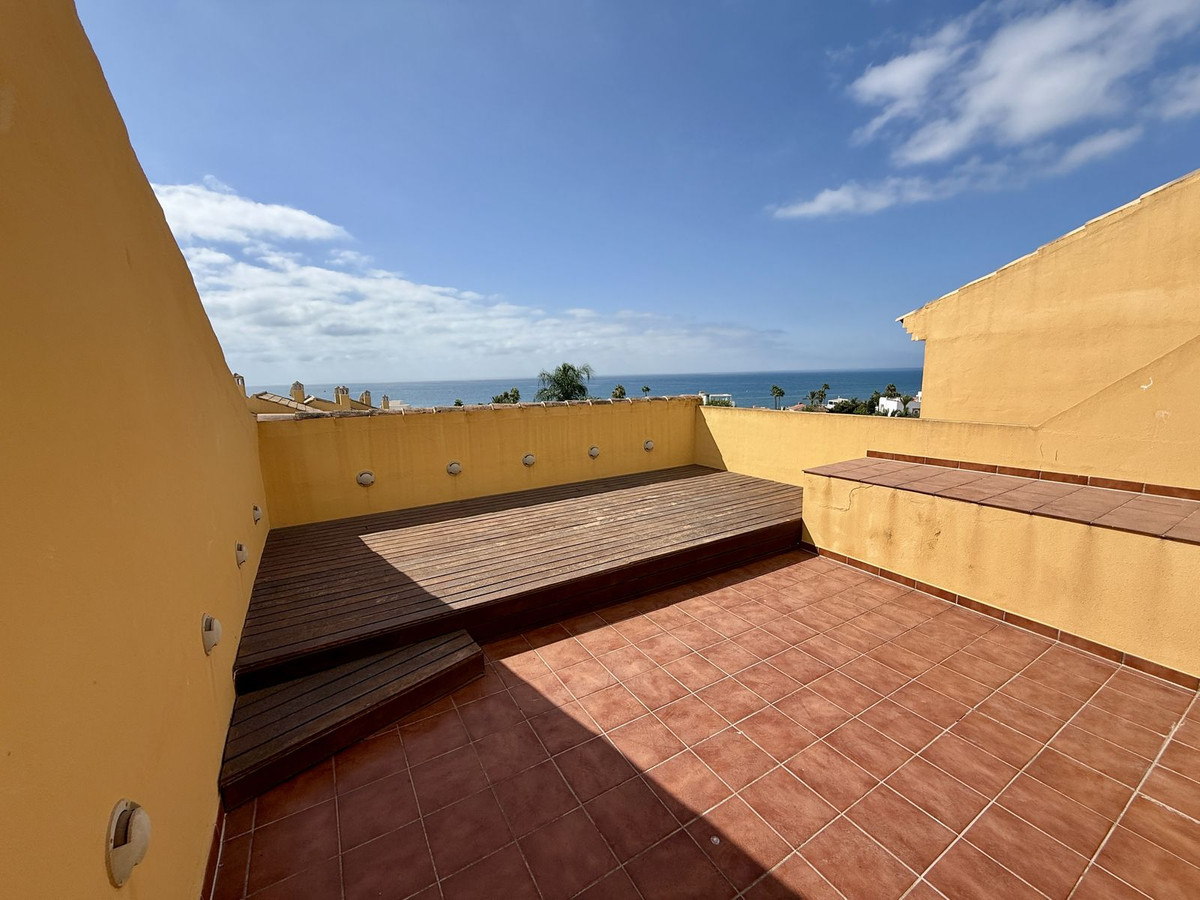4 Bed Townhouse for sale in Elviria Costa Del Sol, Málaga, Spain