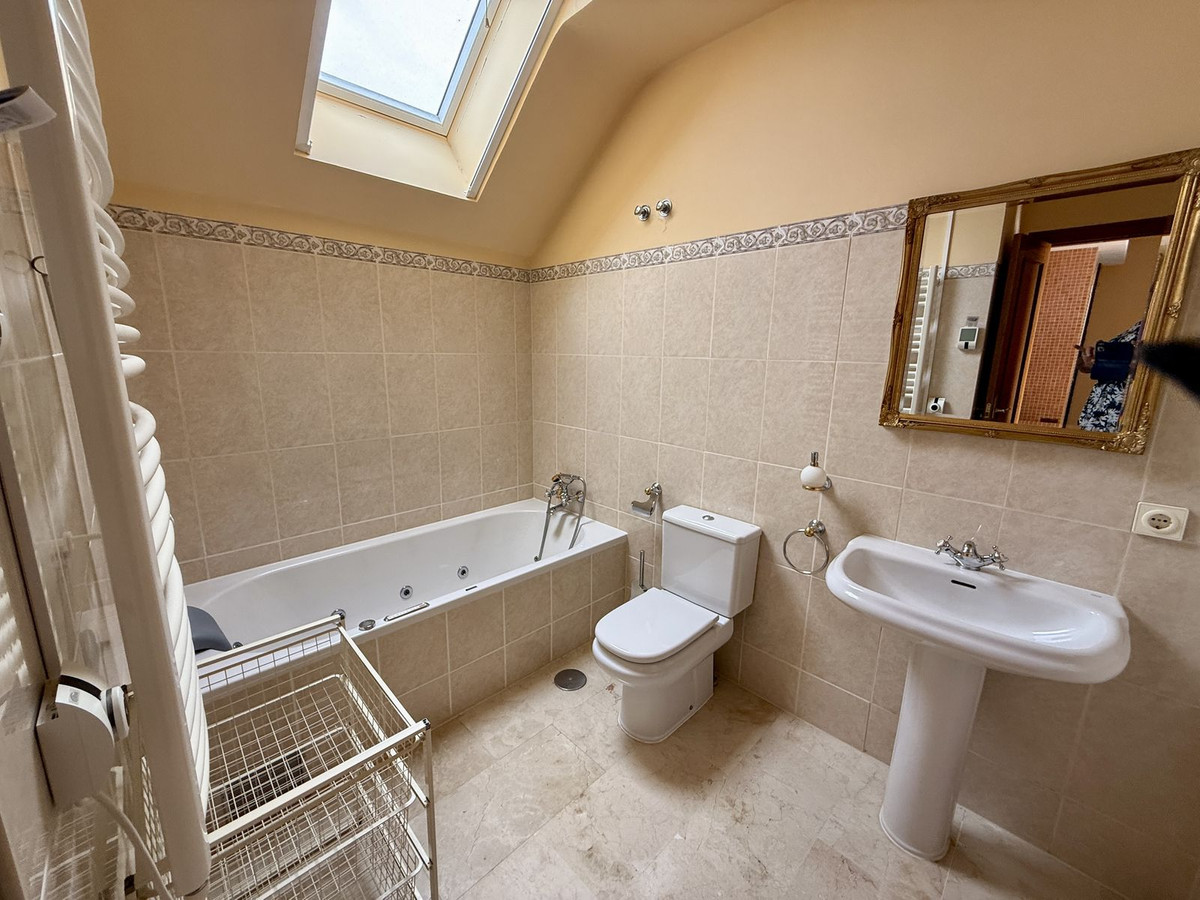 4 Bed Townhouse for sale in Elviria Costa Del Sol, Málaga, Spain