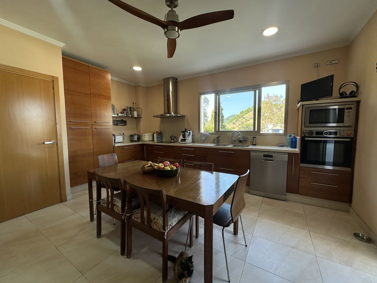 5 Bed Townhouse for sale in Cerrado De Calderón Málaga Ciudad, Málaga, Spain