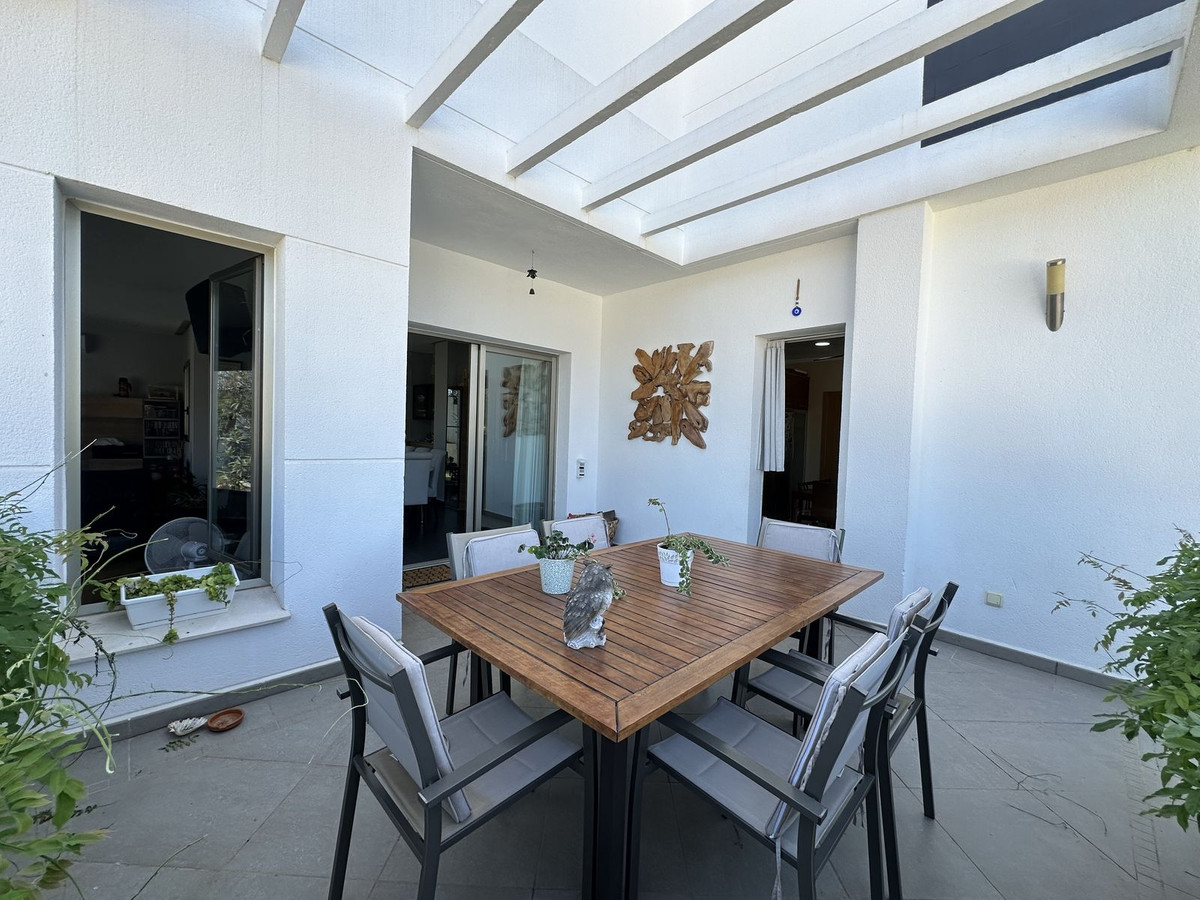 5 Bed Townhouse for sale in Cerrado De Calderón Málaga Ciudad, Málaga, Spain