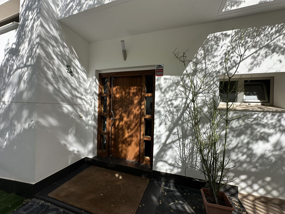 5 Bed Townhouse for sale in Cerrado De Calderón Málaga Ciudad, Málaga, Spain