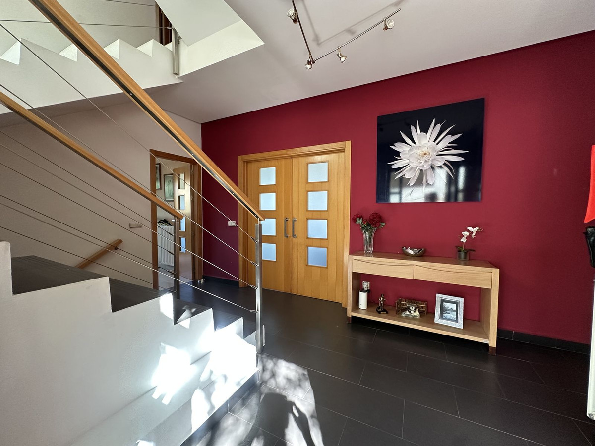 5 Bed Townhouse for sale in Cerrado De Calderón Málaga Ciudad, Málaga, Spain