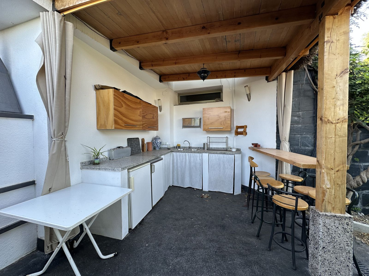 5 Bed Townhouse for sale in Cerrado De Calderón Málaga Ciudad, Málaga, Spain
