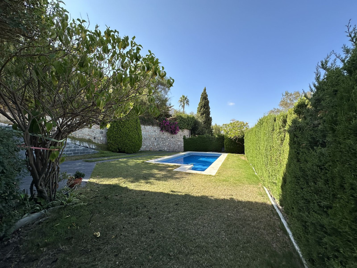 5 Bed Townhouse for sale in Cerrado De Calderón Málaga Ciudad, Málaga, Spain