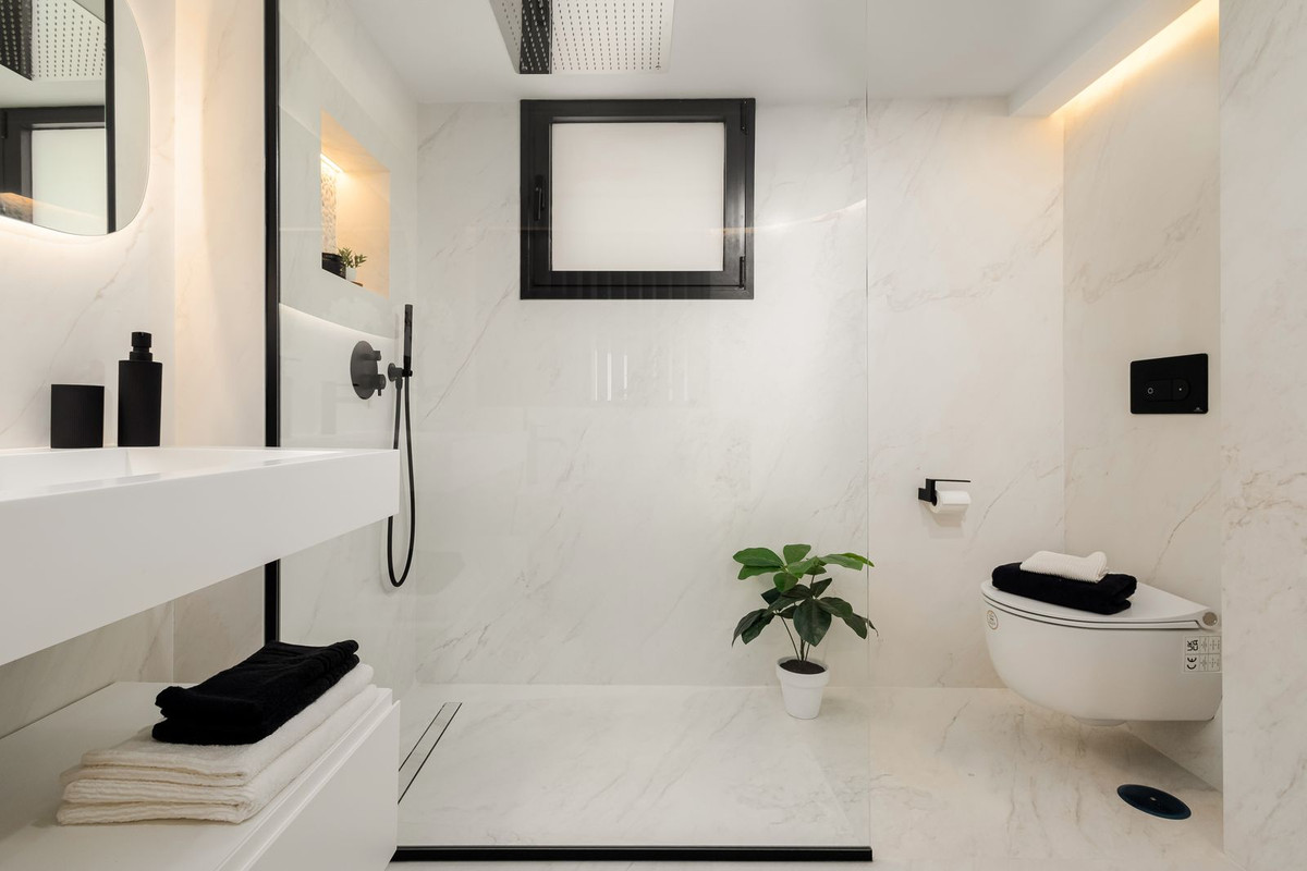 4 Bed Apartment for sale in Málaga Este Costa Del Sol, Málaga, Spain
