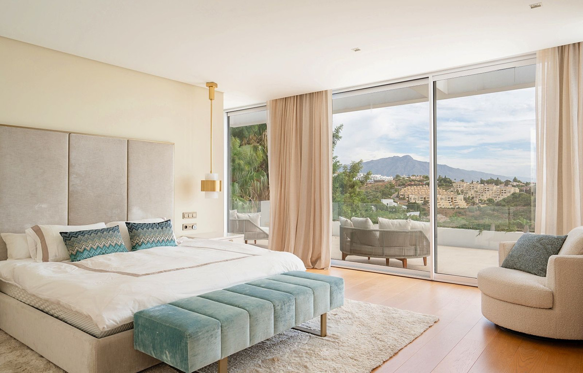 Se vende Villa - Chalet de 4 dormitorios en Costa Del Sol, Málaga, España