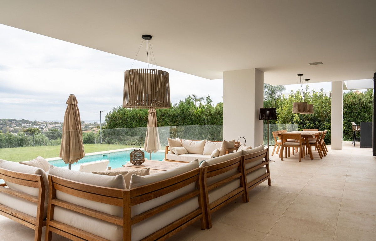 Se vende Villa - Chalet de 4 dormitorios en Costa Del Sol, Málaga, España
