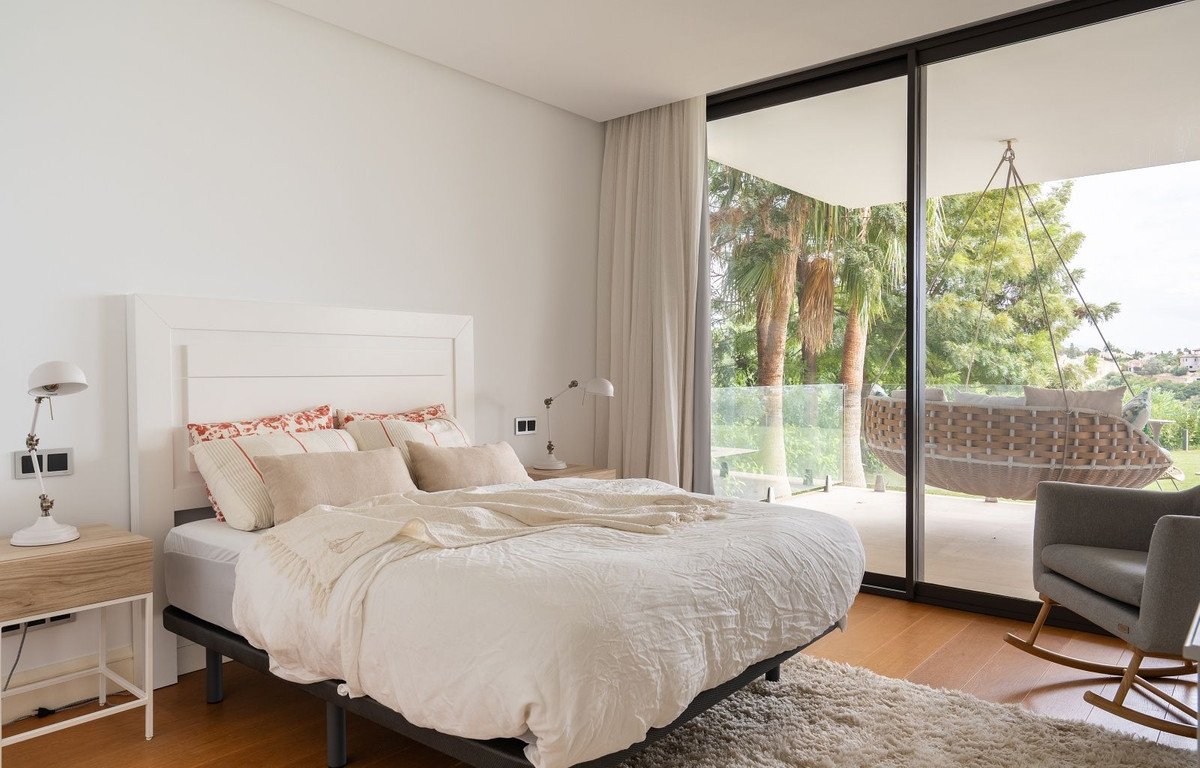 Se vende Villa - Chalet de 4 dormitorios en Costa Del Sol, Málaga, España