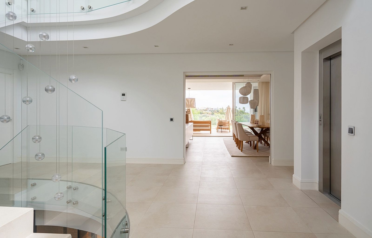 Se vende Villa - Chalet de 4 dormitorios en Costa Del Sol, Málaga, España
