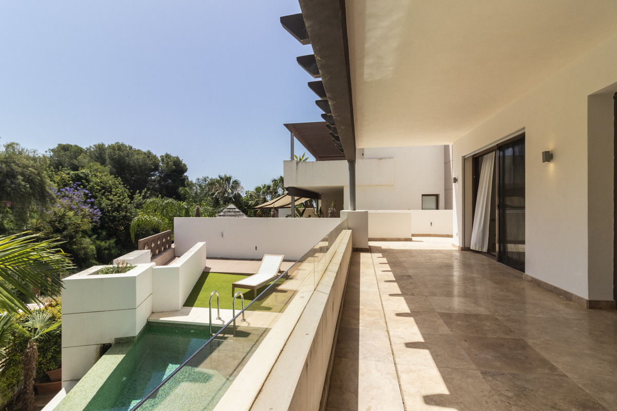 3 Bed Townhouse for sale in Marbella Costa Del Sol, Málaga, Spain