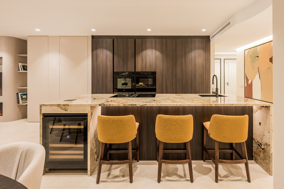 Se vende Apartamento Planta Media de 4 dormitorios en Costa Del Sol, Málaga, España