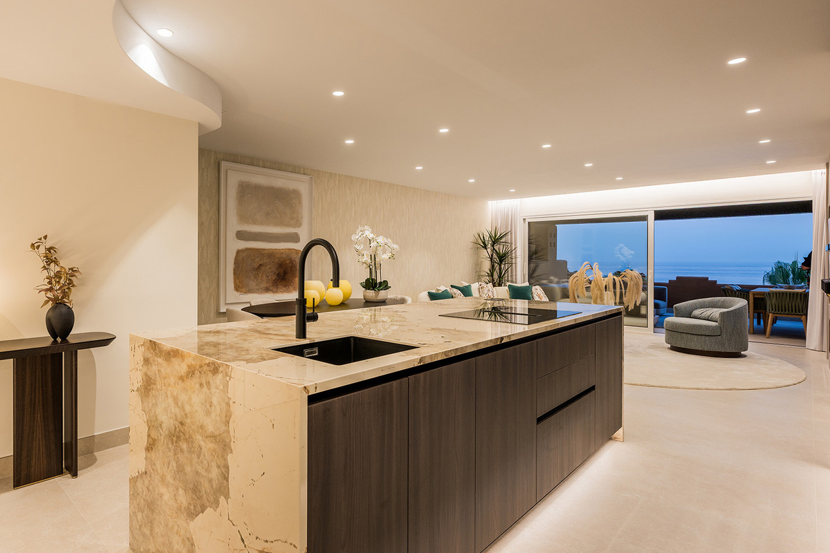 Se vende Apartamento Planta Media de 4 dormitorios en Costa Del Sol, Málaga, España