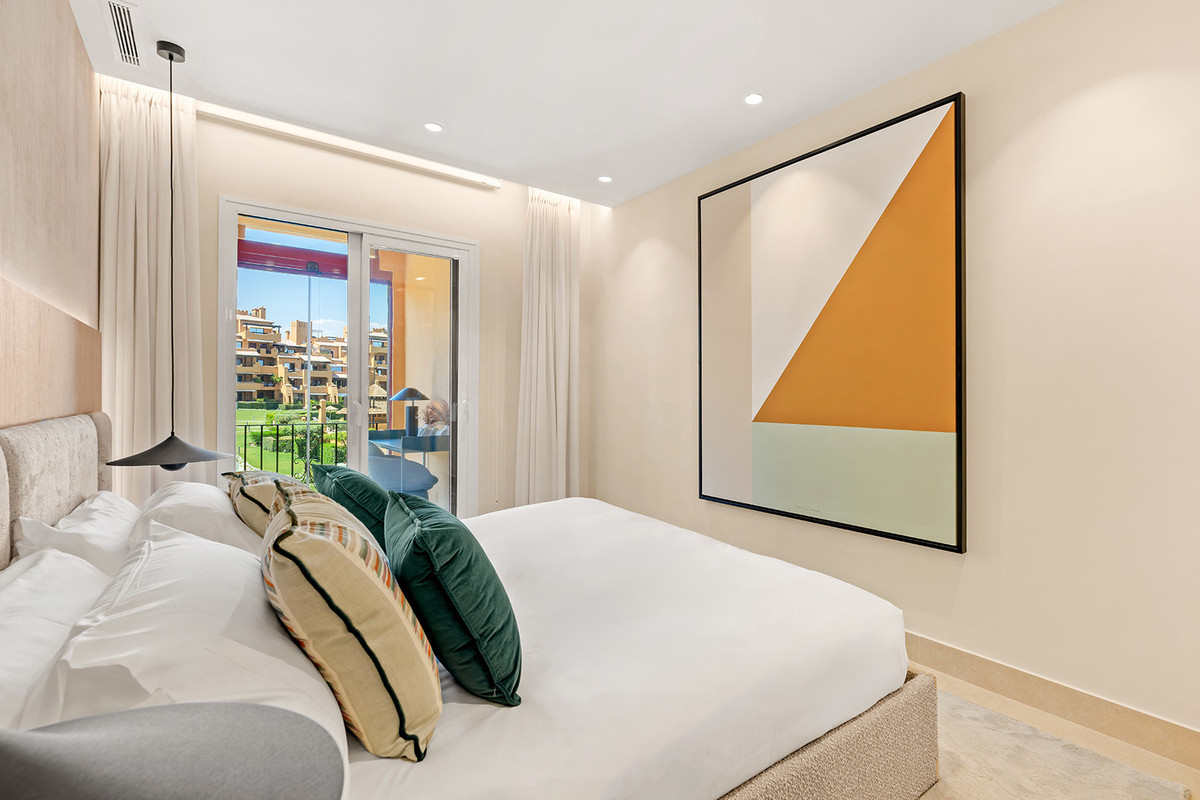 Se vende Apartamento Planta Media de 4 dormitorios en Costa Del Sol, Málaga, España