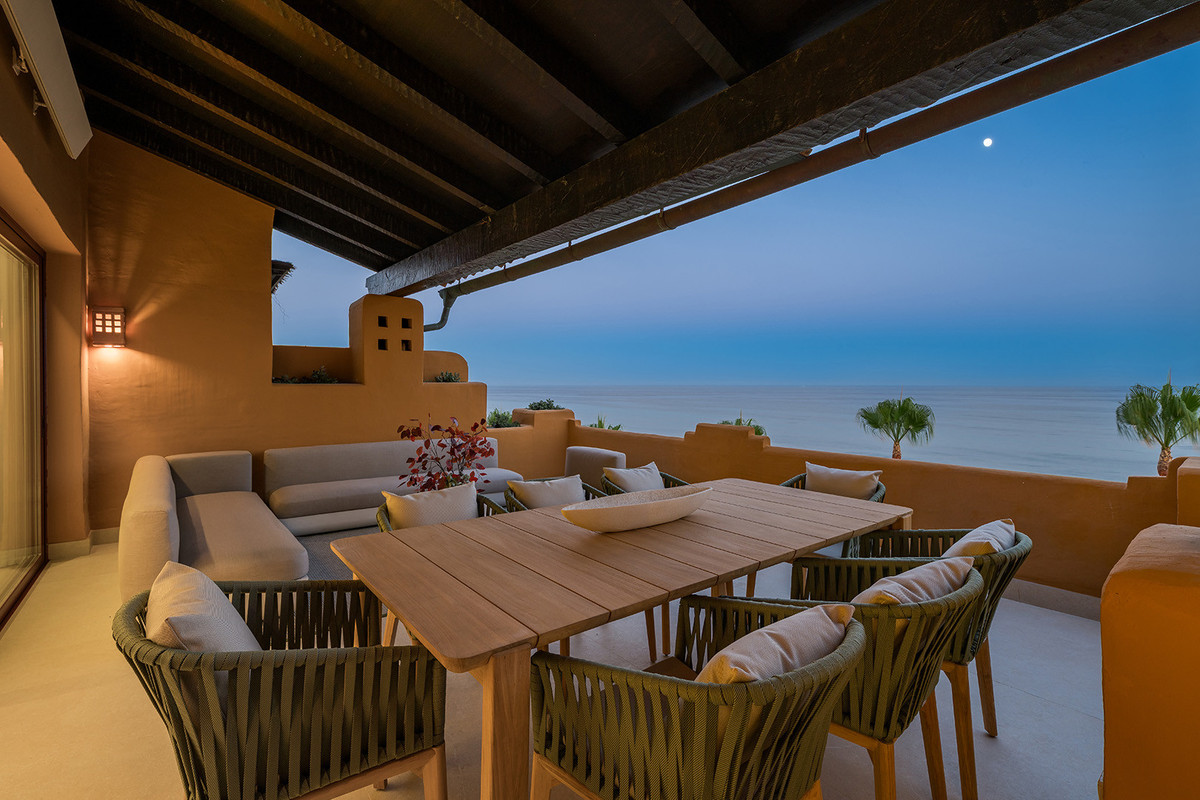 Se vende Apartamento Planta Media de 4 dormitorios en Costa Del Sol, Málaga, España