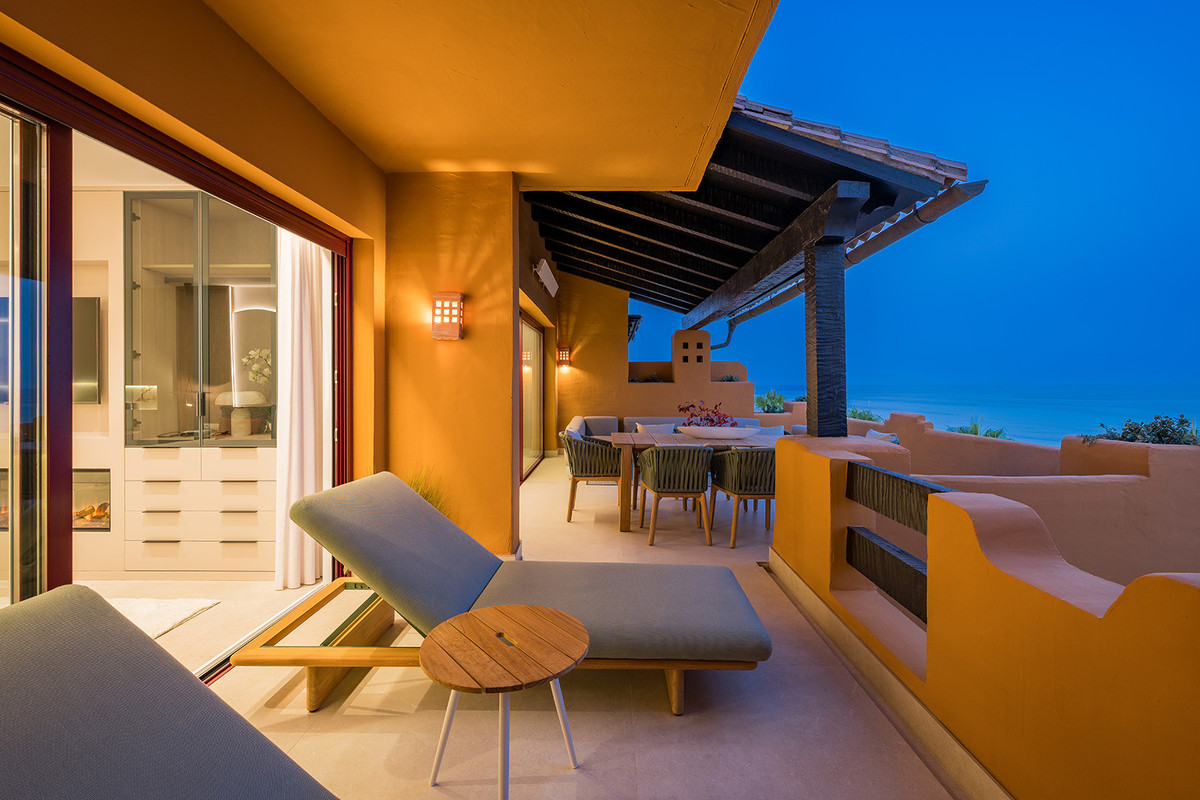 Se vende Apartamento Planta Media de 4 dormitorios en Costa Del Sol, Málaga, España