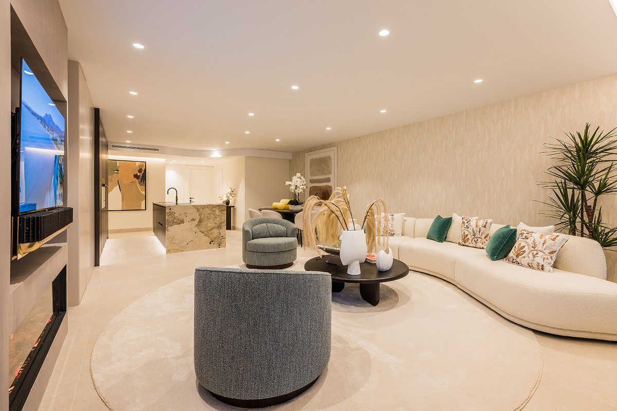 Se vende Apartamento Planta Media de 4 dormitorios en Costa Del Sol, Málaga, España