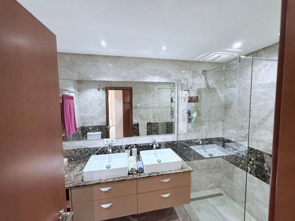 Se vende Adosada de 4 dormitorios en Costa Del Sol, Málaga, España
