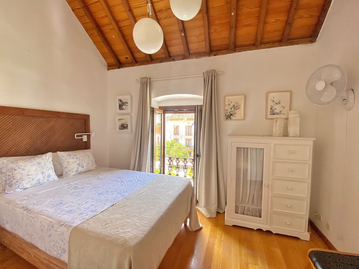 Se vende Edificio residencial de 16 dormitorios en Costa Del Sol, Málaga, España