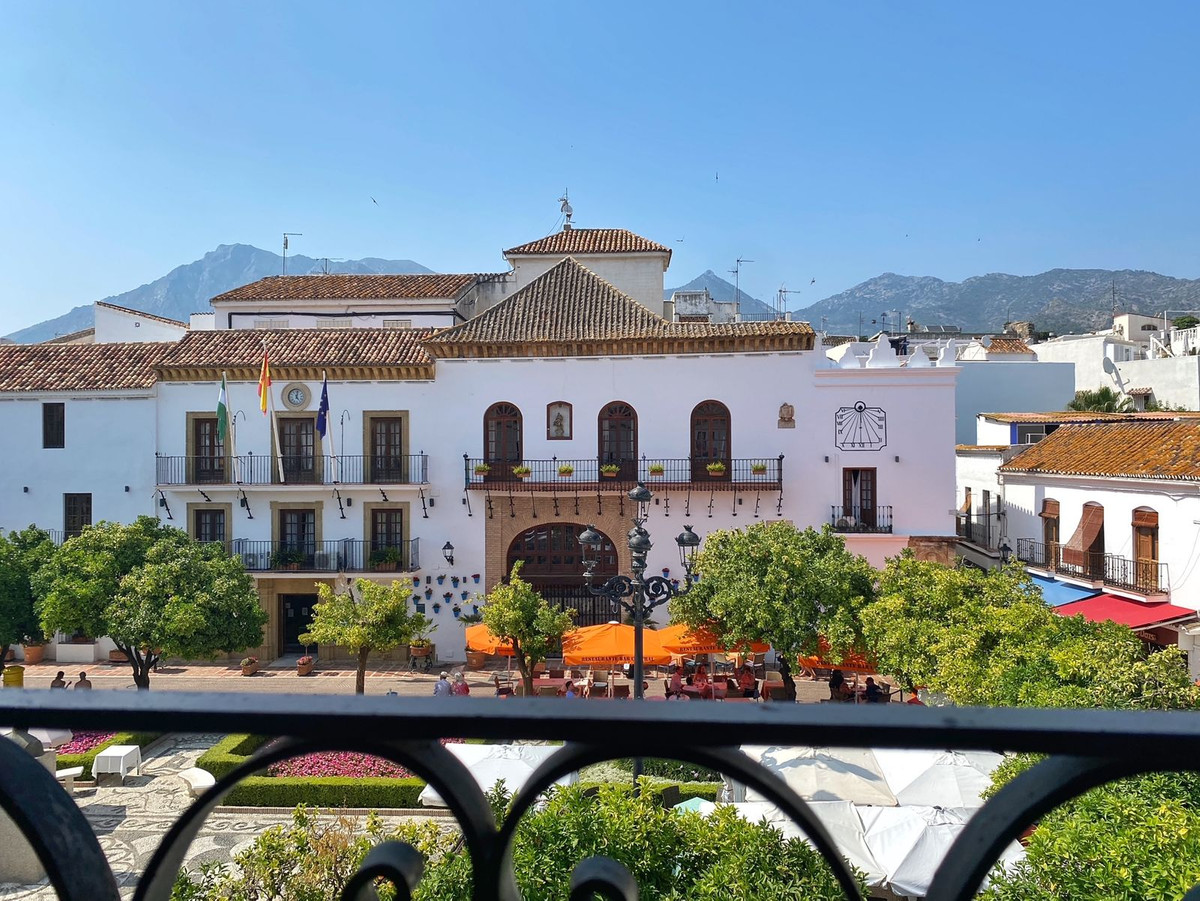 Se vende Edificio residencial de 16 dormitorios en Costa Del Sol, Málaga, España