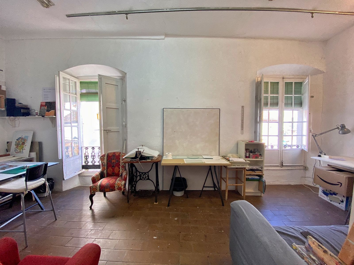Se vende Edificio residencial de 16 dormitorios en Costa Del Sol, Málaga, España
