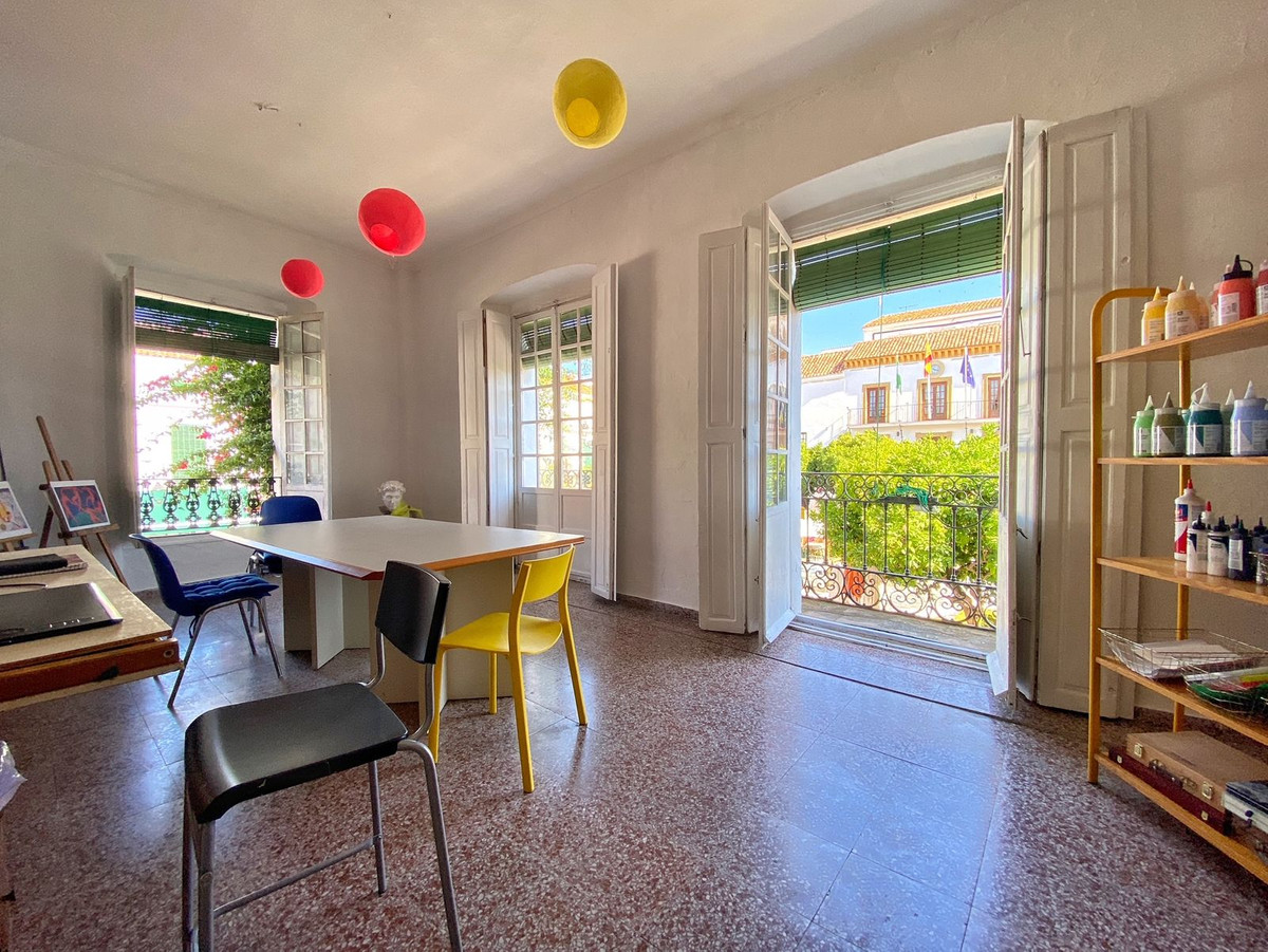 Se vende Edificio residencial de 16 dormitorios en Costa Del Sol, Málaga, España