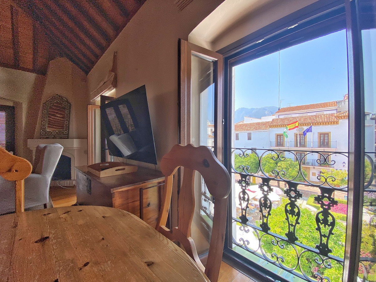 Se vende Edificio residencial de 16 dormitorios en Costa Del Sol, Málaga, España