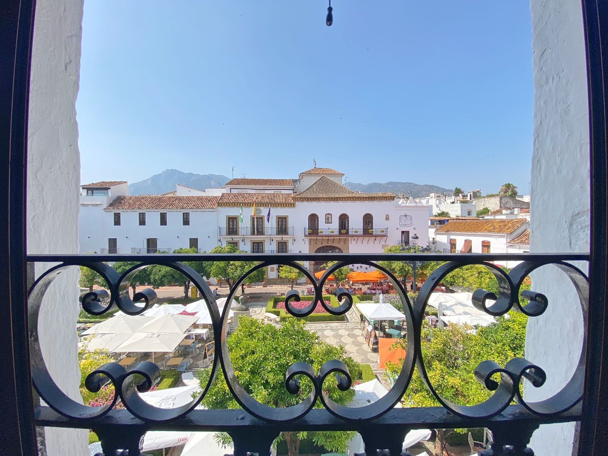 Se vende Edificio residencial de 16 dormitorios en Costa Del Sol, Málaga, España