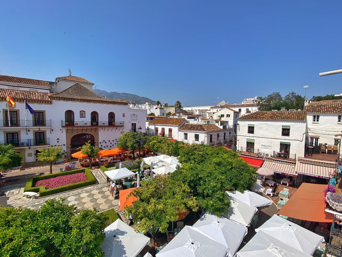 Se vende Edificio residencial de 16 dormitorios en Costa Del Sol, Málaga, España