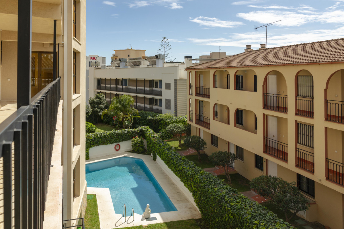 1 Bed Apartment for sale in Montemar Costa Del Sol, Málaga, Spain