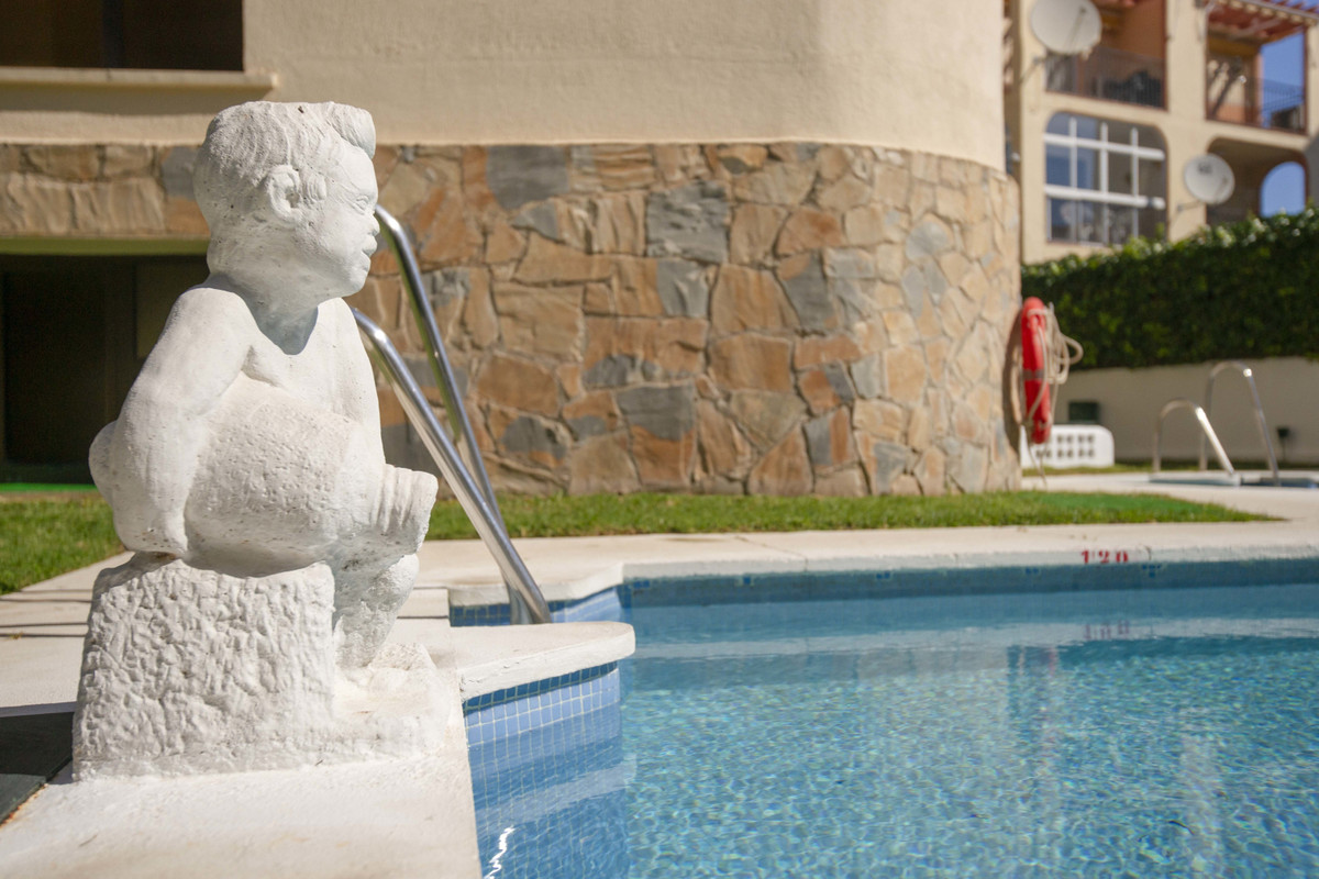 1 Bed Apartment for sale in Montemar Costa Del Sol, Málaga, Spain