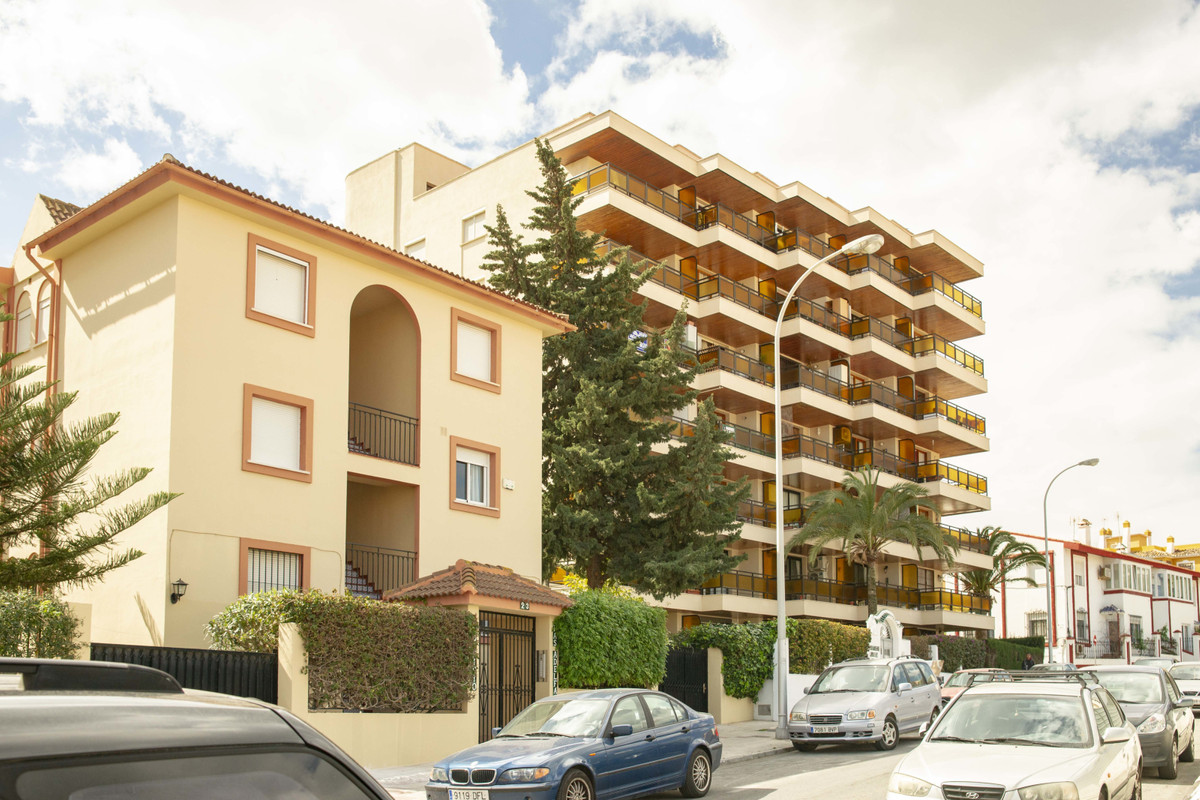 1 Bed Apartment for sale in Montemar Costa Del Sol, Málaga, Spain