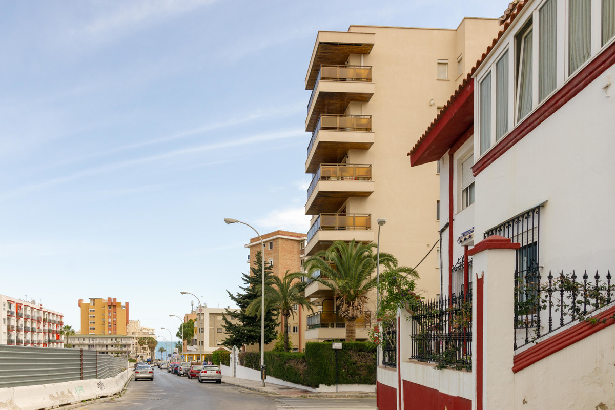 1 Bed Apartment for sale in Montemar Costa Del Sol, Málaga, Spain