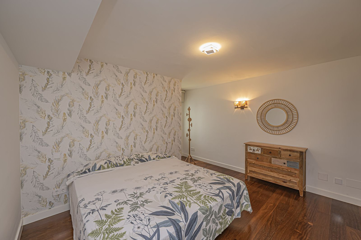4 Bed Townhouse for sale in El Paraiso Costa Del Sol, Málaga, Spain
