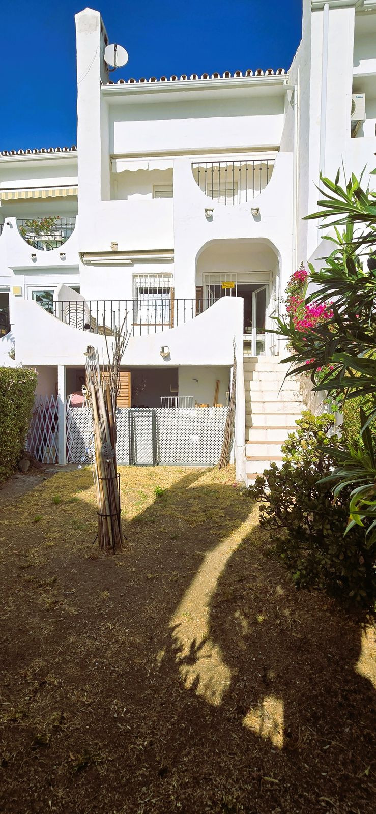 2 Bed Townhouse for sale in Marbella Costa Del Sol, Málaga, Spain