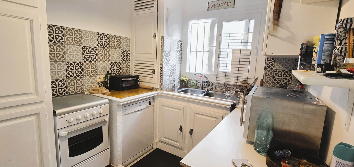 2 Bed Townhouse for sale in Marbella Costa Del Sol, Málaga, Spain