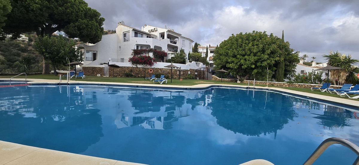 2 Bed Townhouse for sale in Marbella Costa Del Sol, Málaga, Spain