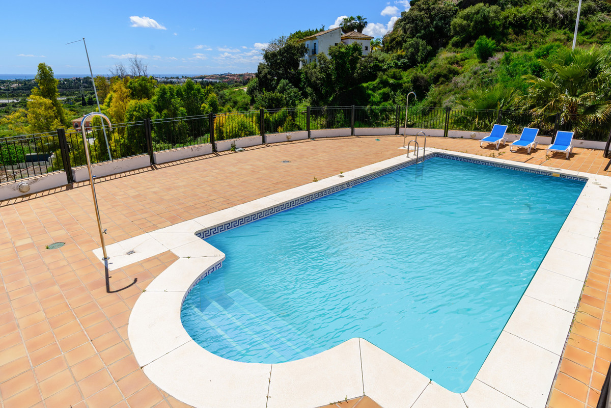 3 Bed Townhouse for sale in Benahavís Costa Del Sol, Málaga, Spain