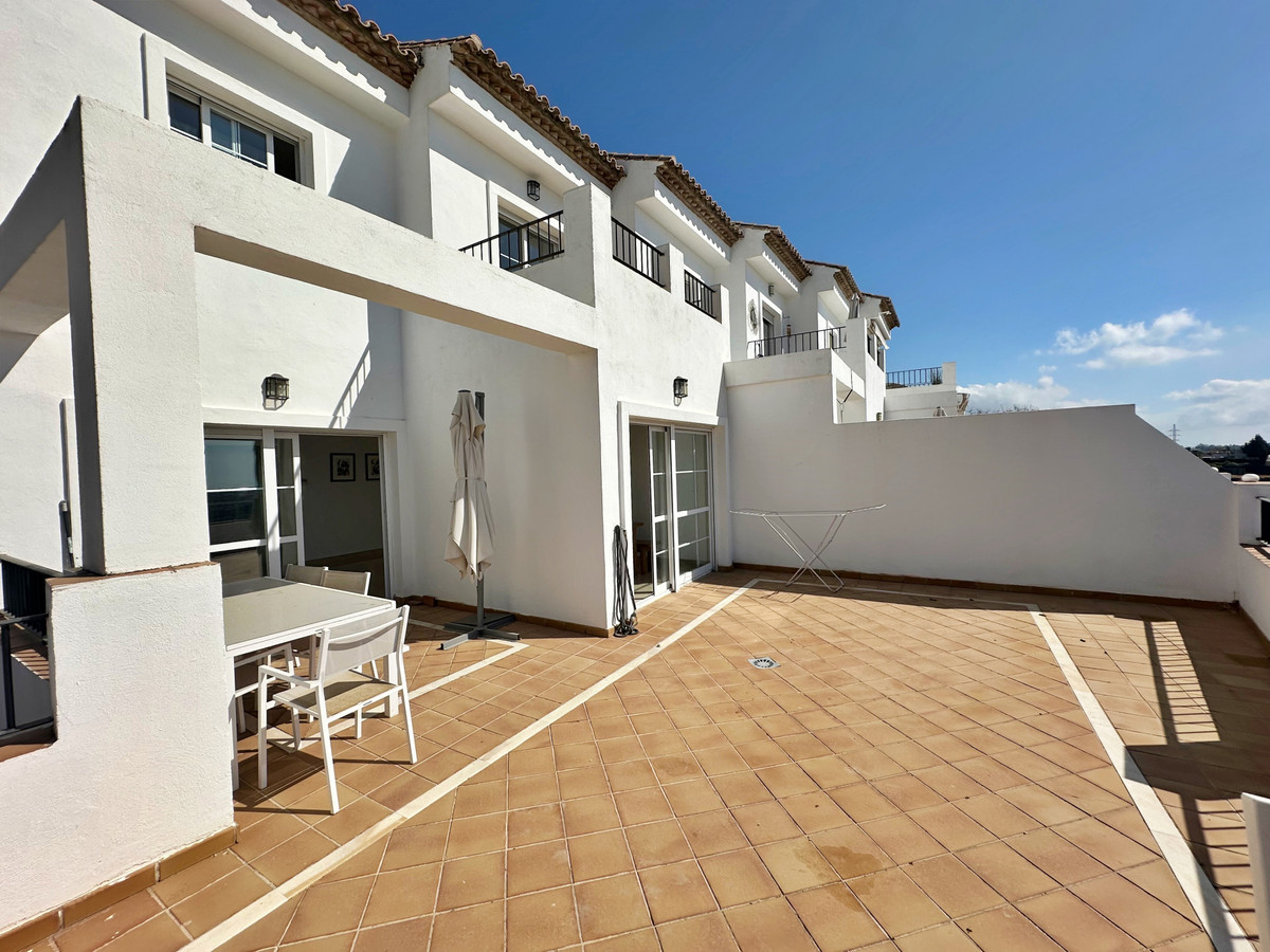 3 Bed Townhouse for sale in Benahavís Costa Del Sol, Málaga, Spain