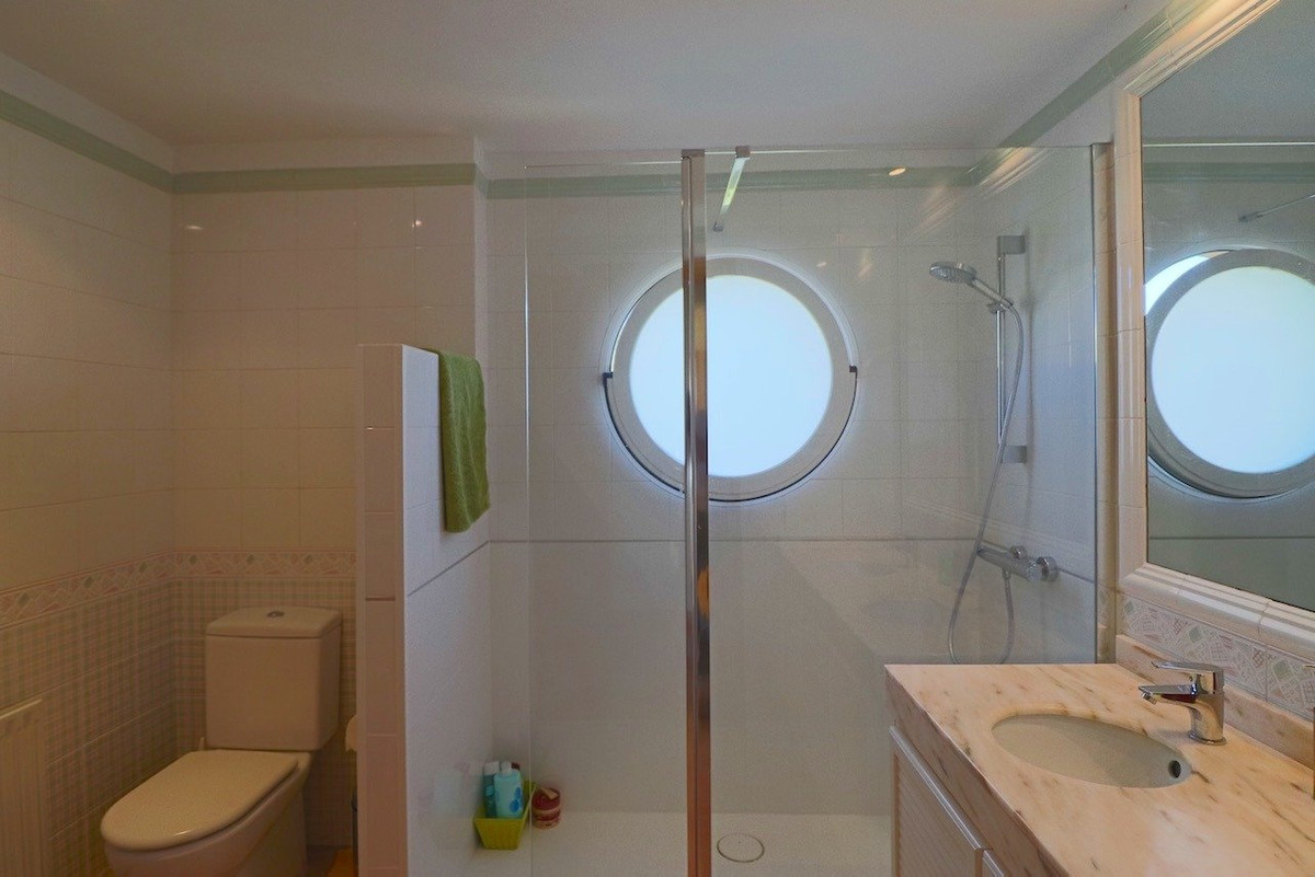 4 Bed Townhouse for sale in Benidorm Costa Blanca, Alicante, Spain