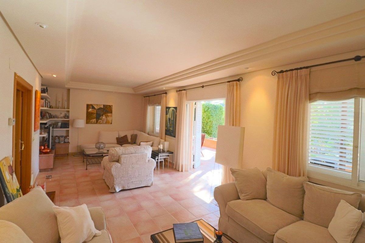 4 Bed Townhouse for sale in Benidorm Costa Blanca, Alicante, Spain